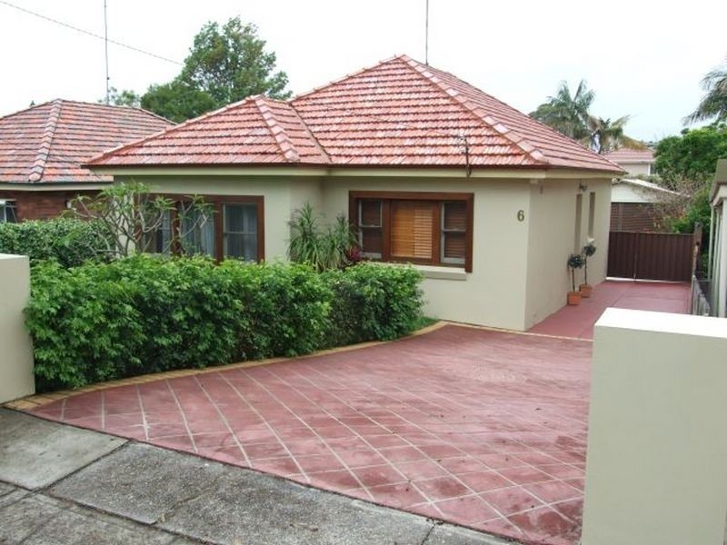 6 Frenchs Forest Road, Seaforth NSW 2092