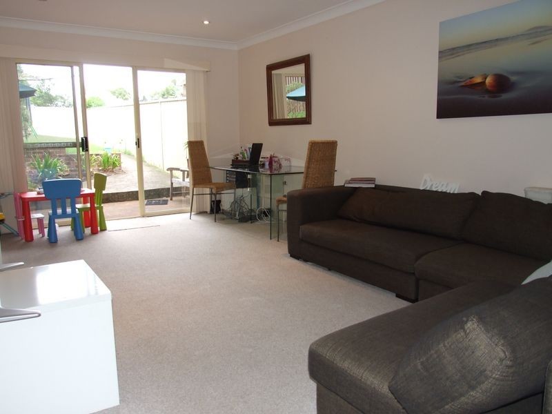 65 Pringle Avenue, Belrose NSW 2085