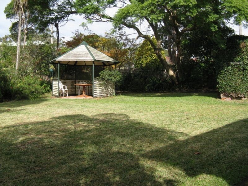 9 Woodlands Road, Forestville NSW 2087