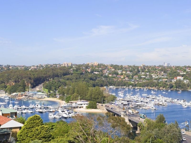 2C Edgecliffe Esplanade, Seaforth NSW 2092