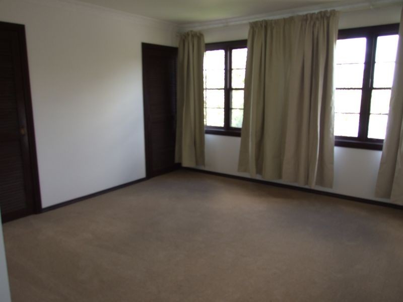 19 Hews Parade, Belrose NSW 2085