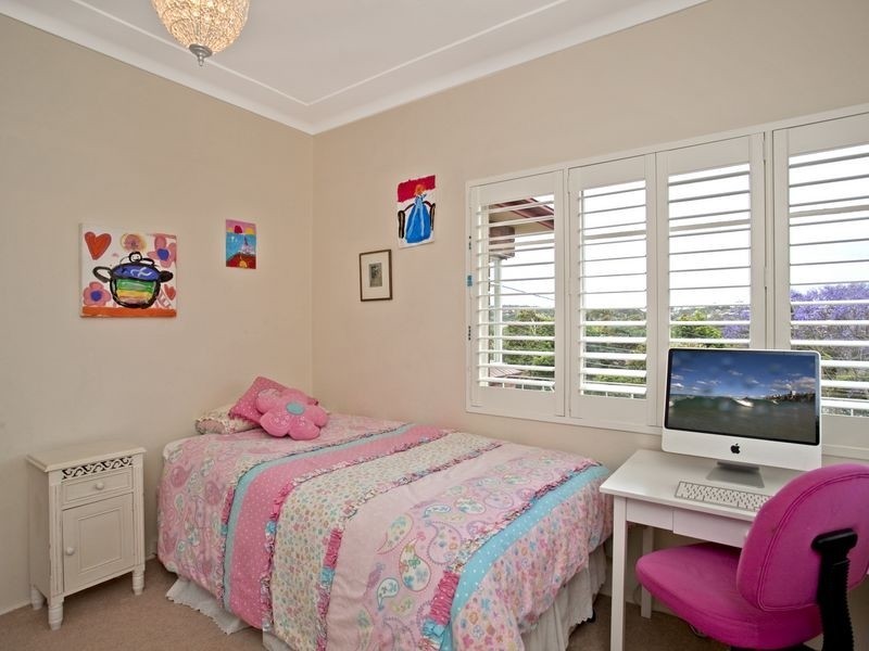 19 Macmillan Street, Seaforth NSW 2092