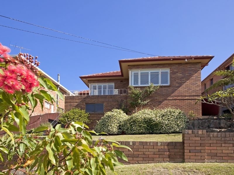 19 Macmillan Street, Seaforth NSW 2092