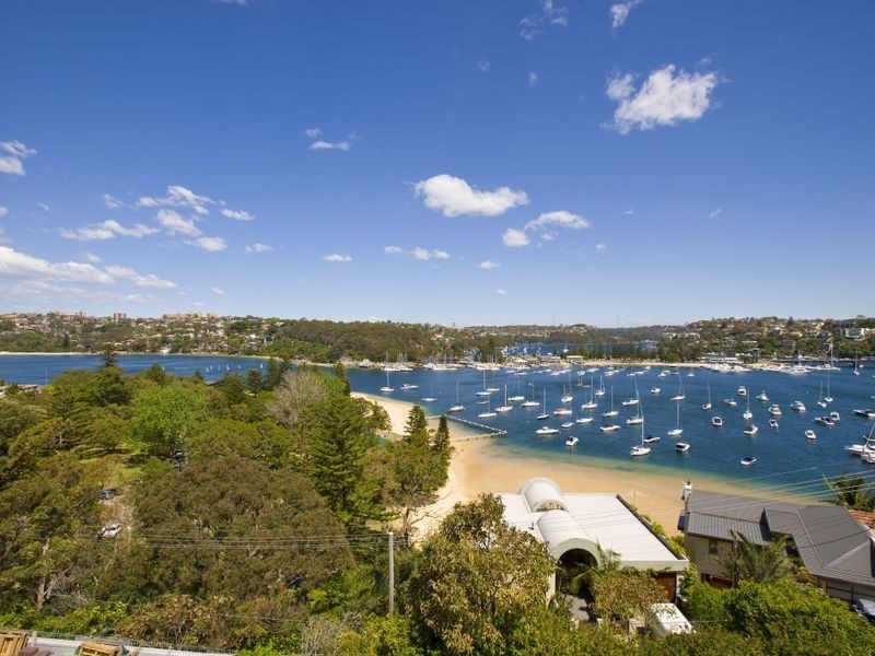 10 Peronne Avenue, Clontarf NSW 2093