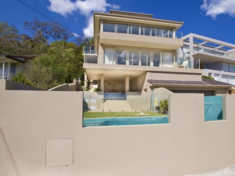 10 Peronne Avenue, Clontarf NSW 2093