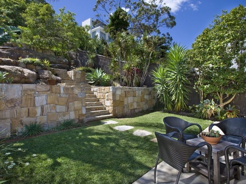 10 Peronne Avenue, Clontarf NSW 2093