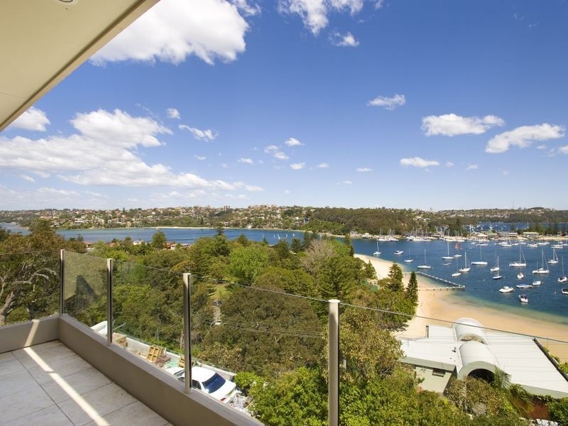 10 Peronne Avenue, Clontarf NSW 2093