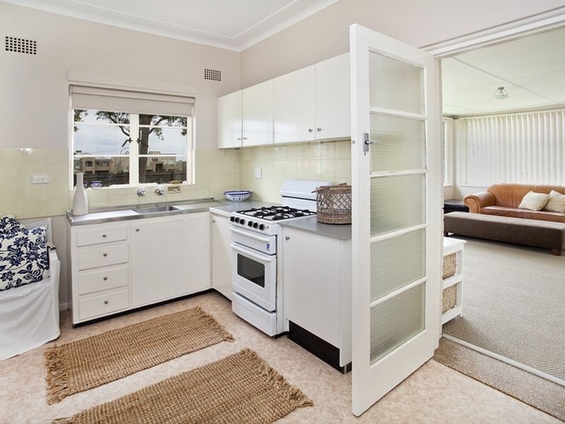 8 Wakehurst Parkway, Seaforth NSW 2092