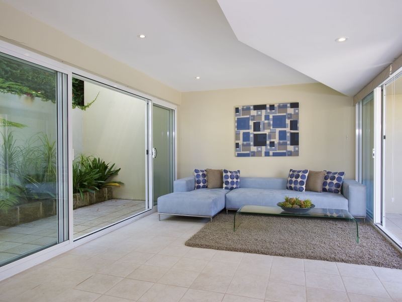 7 Edgecliffe Esplanade, Seaforth NSW 2092