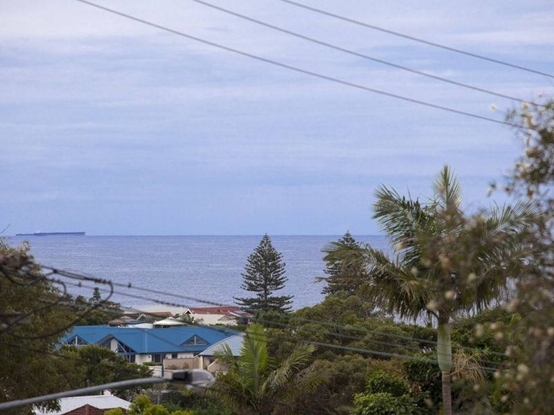 40 Anzac Avenue, Collaroy NSW 2097