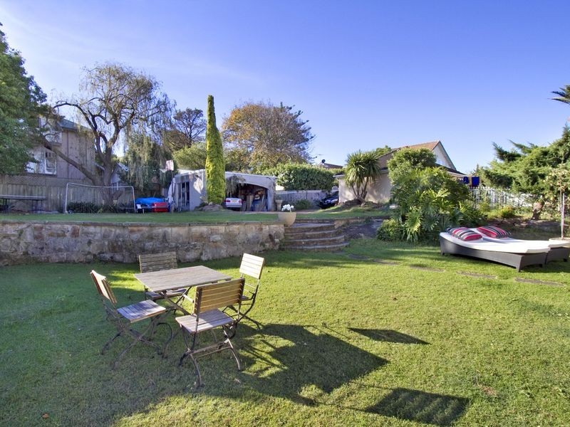 9 Avona Crescent, Seaforth NSW 2092