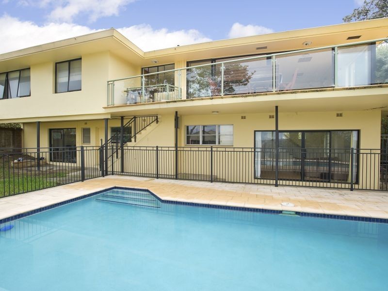 61 Peronne Avenue, Clontarf NSW 2093