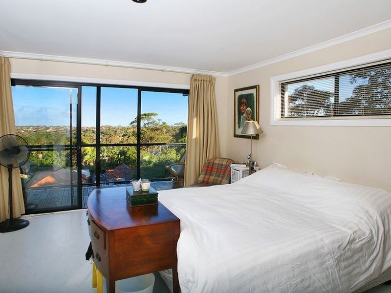 8 Waterview Street, Seaforth NSW 2092