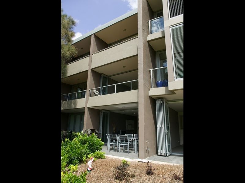 3/2a Campbell Parade, Manly Vale NSW 2093