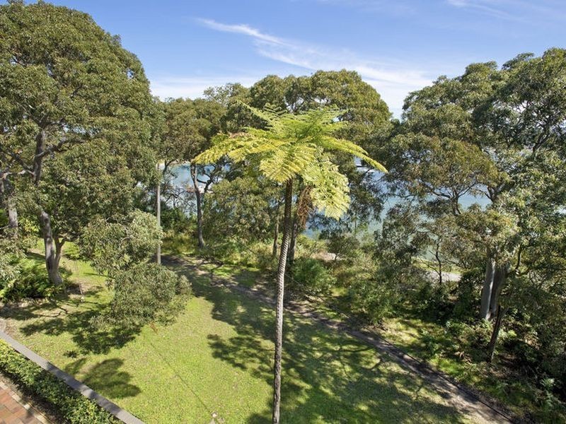 21 Peronne Avenue, Clontarf NSW 2093