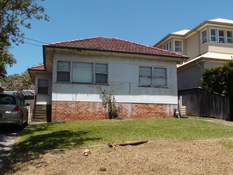 25 Montauban Avenue, Seaforth NSW 2092