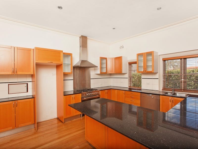 6 Lauderdale Avenue, Fairlight NSW 2094