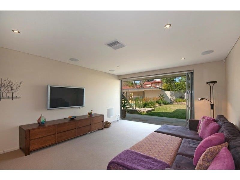 10 Salisbury Square, Seaforth NSW 2092