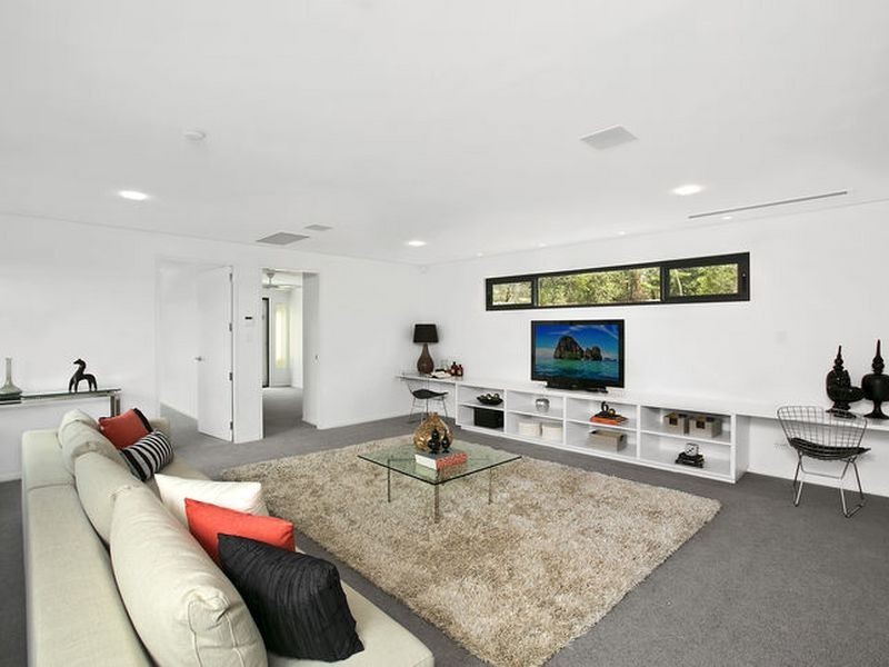2 Boronia Lane, Seaforth NSW 2092