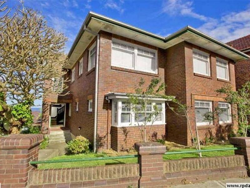 2/19 Lauderdale Avenue, Fairlight NSW 2094