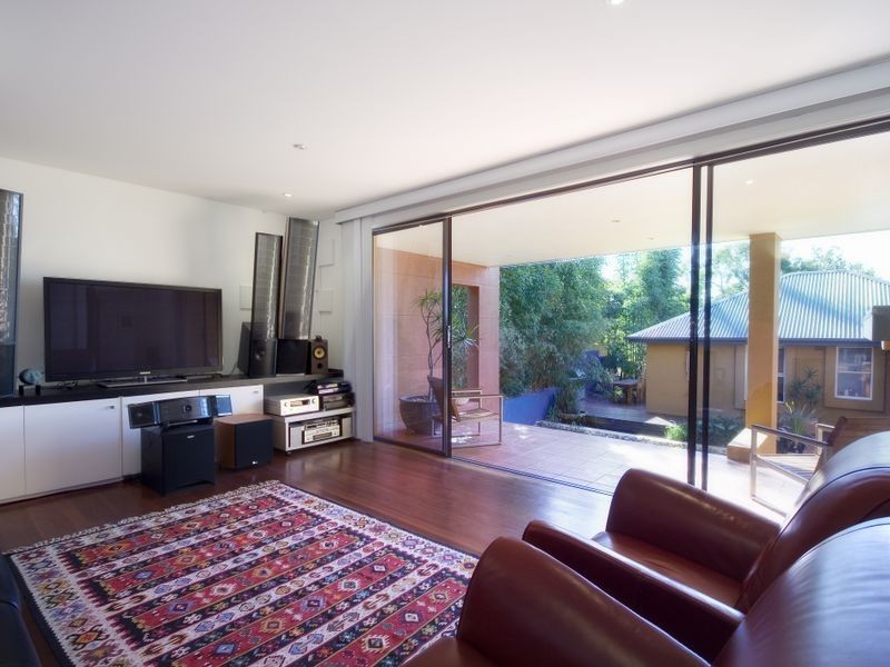 74 Macmillan Street, Seaforth NSW 2092