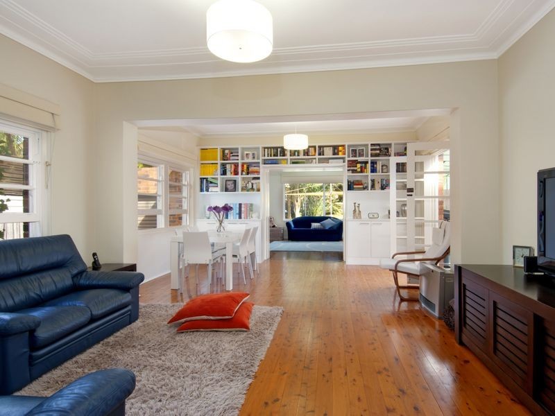 5 Peacock Street, Seaforth NSW 2092