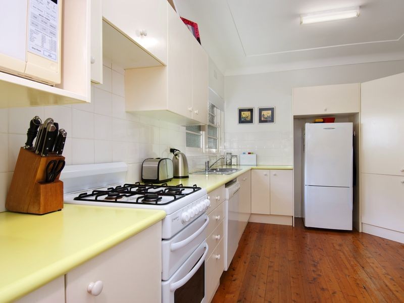 5 Peacock Street, Seaforth NSW 2092