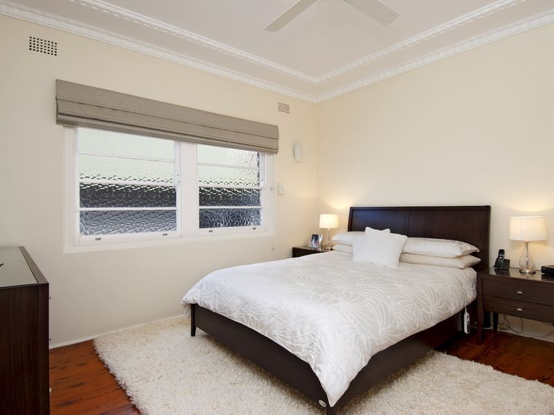 5 Peacock Street, Seaforth NSW 2092