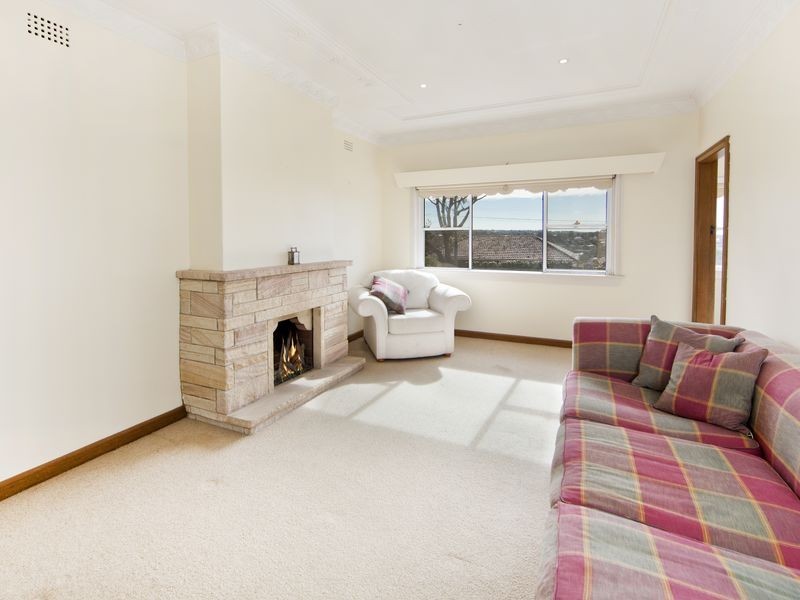 39 Peacock Street, Seaforth NSW 2092