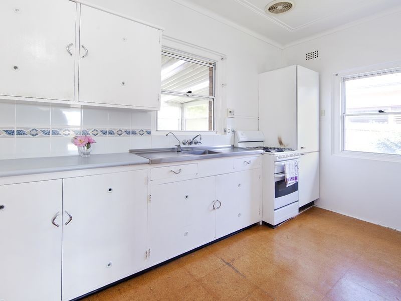 39 Peacock Street, Seaforth NSW 2092