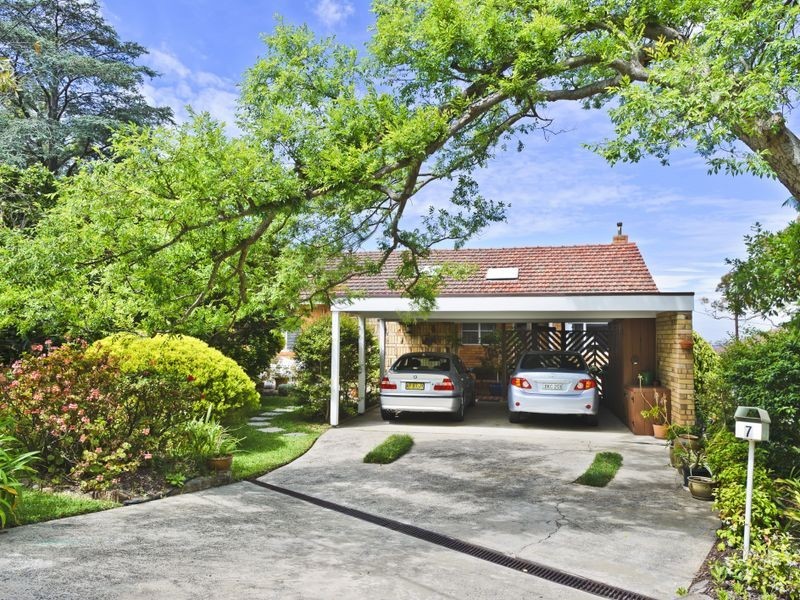 7 Gurney Crescent, Seaforth NSW 2092