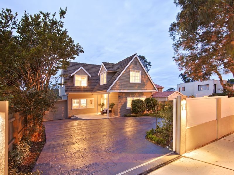 13 Wakehurst Parkway, Seaforth NSW 2092