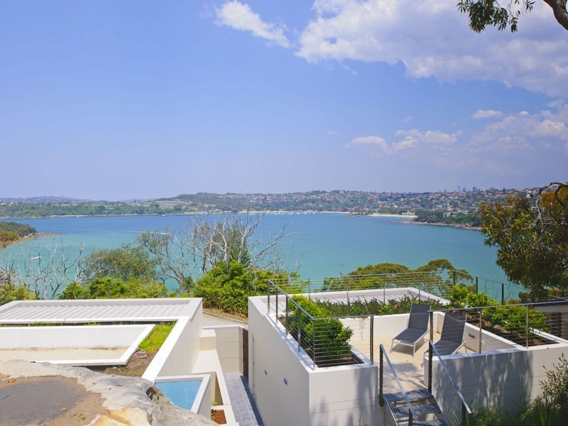 2a Castle Rock Crescent, Clontarf NSW 2093