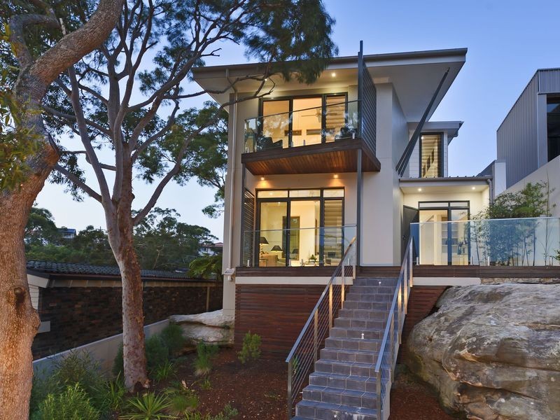 2a Castle Rock Crescent, Clontarf NSW 2093