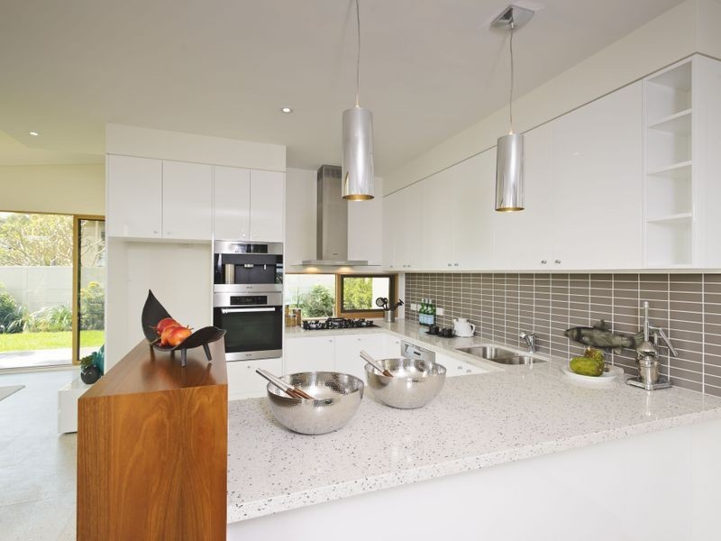 2a Castle Rock Crescent, Clontarf NSW 2093