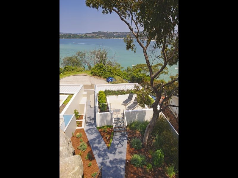 2a Castle Rock Crescent, Clontarf NSW 2093