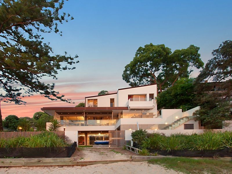 1a Monash Crescent, Clontarf NSW 2093