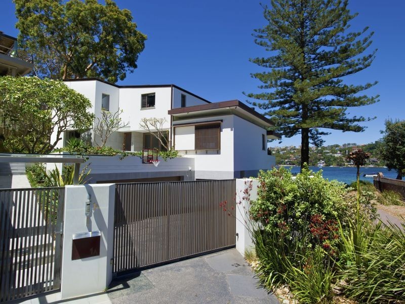 1a Monash Crescent, Clontarf NSW 2093