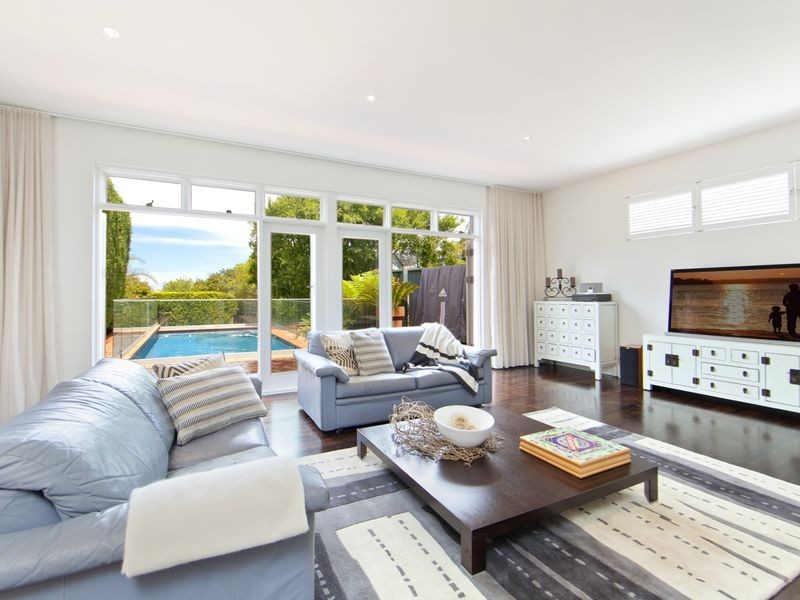 37 Ponsonby Parade, Seaforth NSW 2092