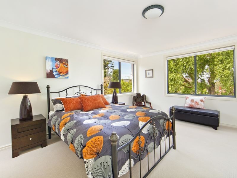 99 Peacock Street, Seaforth NSW 2092