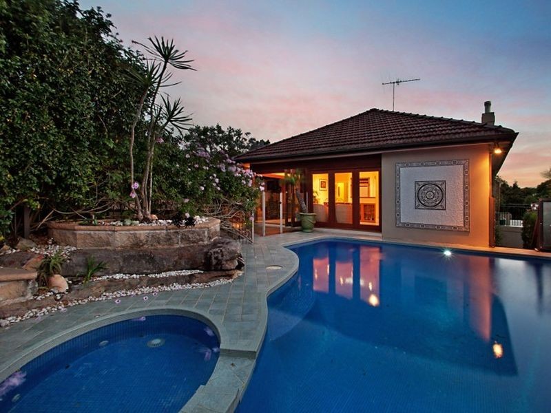 52 Ponsonby Parade, Seaforth NSW 2092