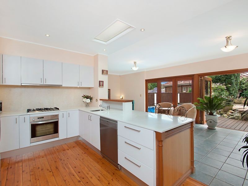 52 Ponsonby Parade, Seaforth NSW 2092