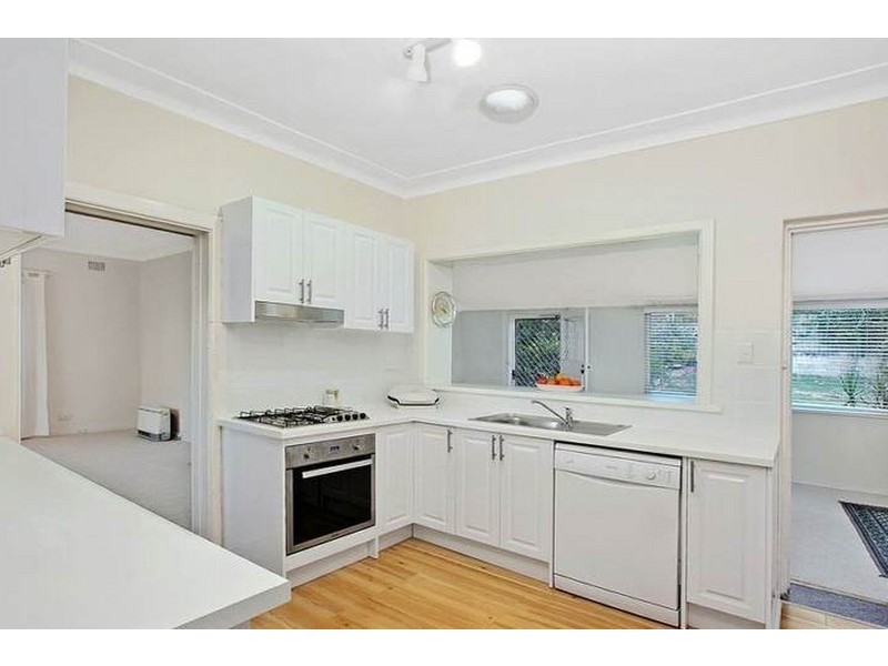 23 Oxford Falls Road, Beacon Hill NSW 2100