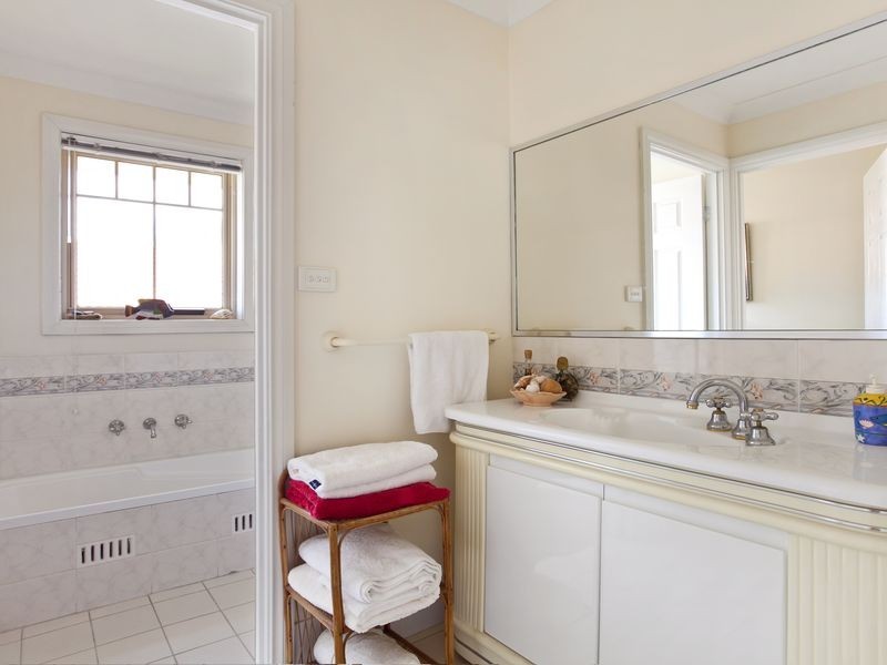 95a Peacock Street, Seaforth NSW 2092