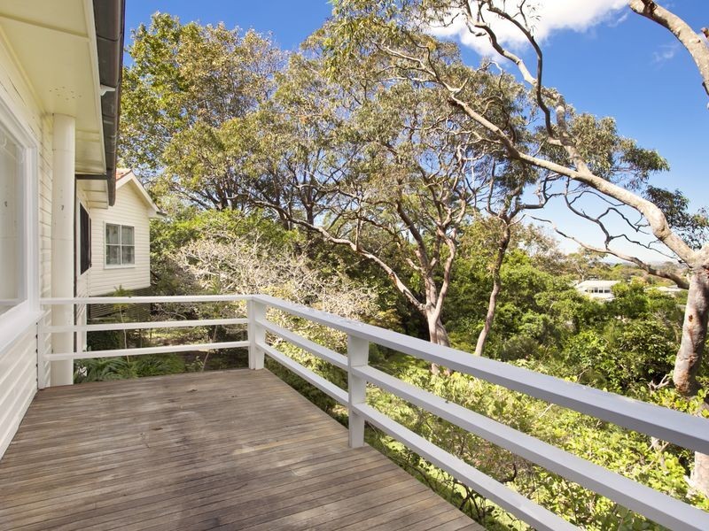 9 Harvey Street, Seaforth NSW 2092