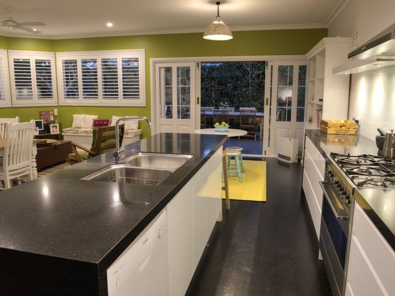 12 Kempbridge Avenue, Seaforth NSW 2092