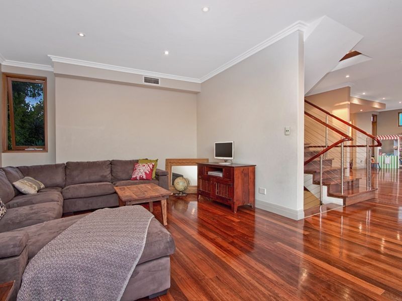 8a Harvey Street, Seaforth NSW 2092