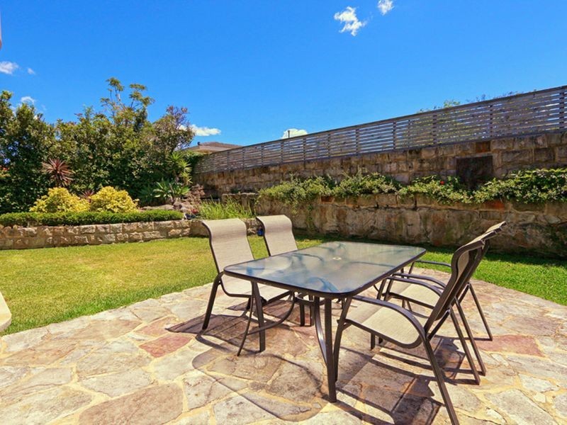 8a Harvey Street, Seaforth NSW 2092