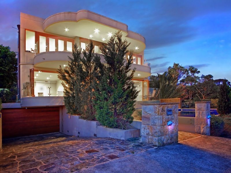 8a Harvey Street, Seaforth NSW 2092