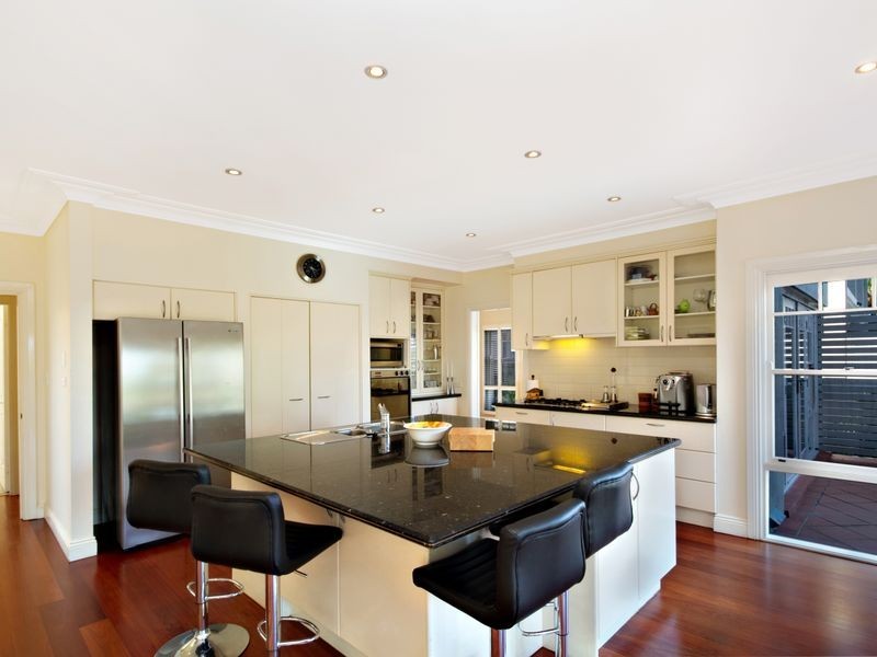 91 Peacock Street, Seaforth NSW 2092